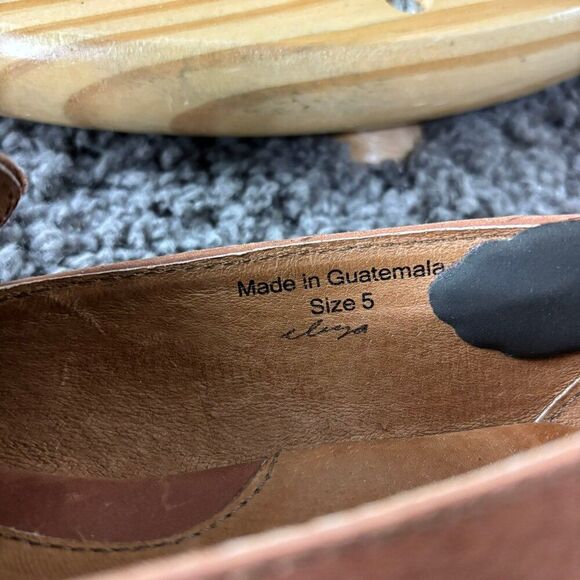The Root Collective Loafer Womens 5 Brown Leather Flats Handmade in Guatemala - Picture 8 of 9